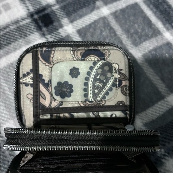 Splits RFID Wallet - Picture 3 of 3